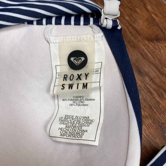 Roxy Bikini - Picture 4 of 5